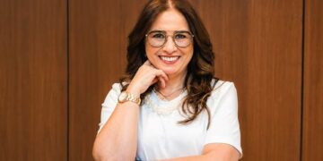 A maranhense Ana Carolina Medeiros Dias, presidente da ABAV Nacional, assina um dos capítulos do livro Mulheres no Turismo - Foto: Divulgação