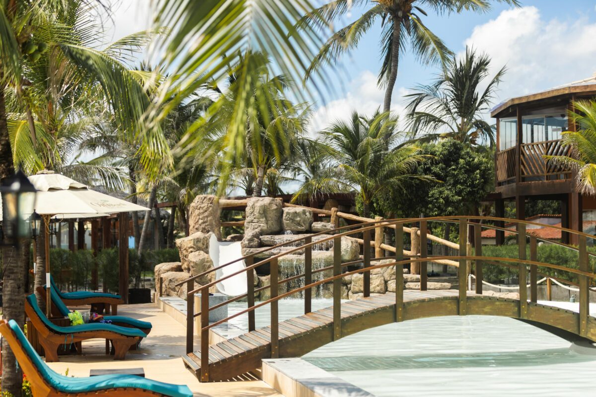 Escola de kitesurf opera nas dependências do Oiti Beach Resort, hospedagem à beira-mar que é referência em hotelaria em Tutóia - Foto: Samuel Teixs