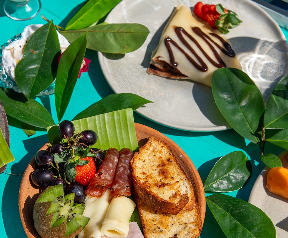 Com uma leitura contemporânea, o cardápio traduz a riqueza da culinária do Nordeste, valorizando ingredientes de produtores locais - Foto: Divulgação