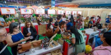 Estandes da Arena Pluralidade deram visibilidade a diferentes trajetórias empreendedoras e a debates sobre diversidade, identidade e liderança - Foto: Divulgação