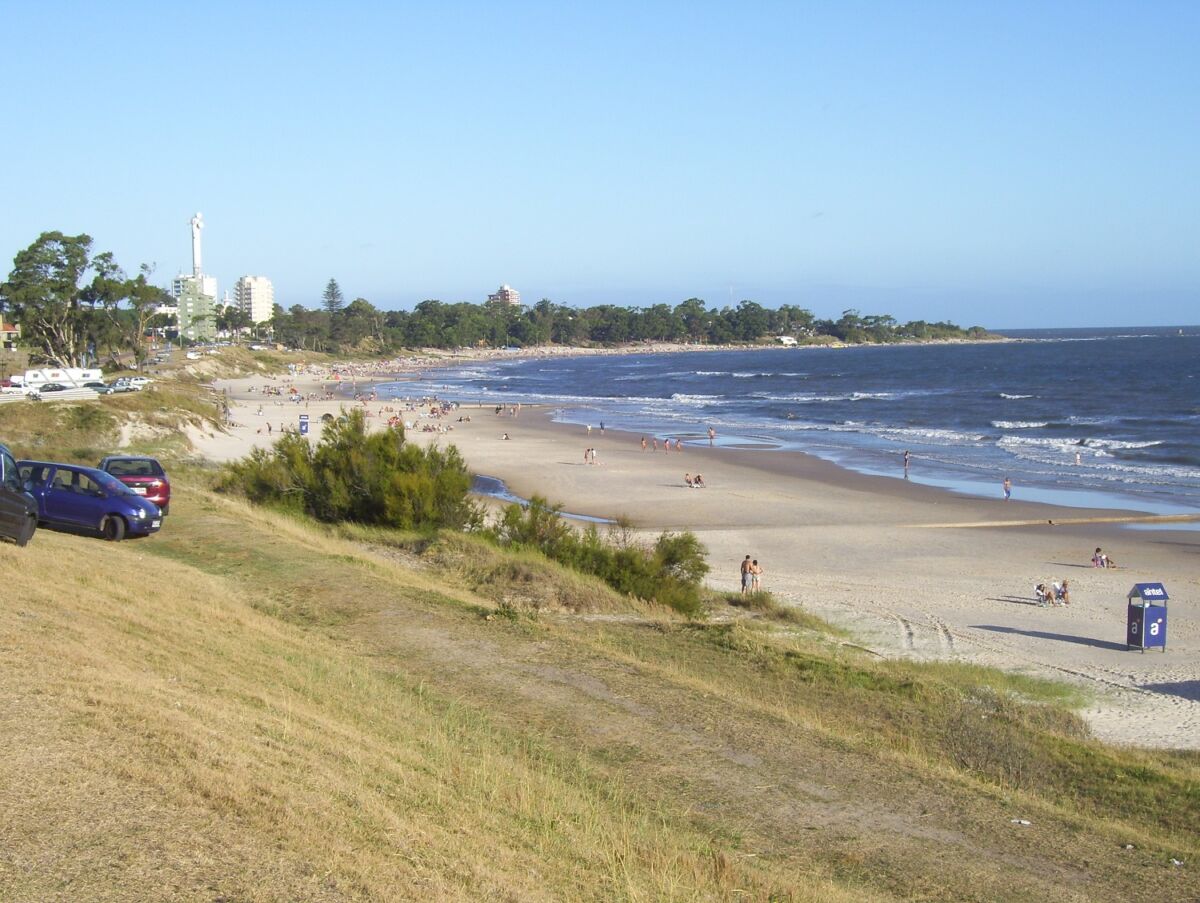 O balneário de Atlántida é considerado a capital da Costa do Ouro uruguaia - Foto: Divulgação
