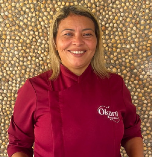 Com mais de 15 anos de experiência, a maranhense Érica Paula Carvalho é chef de cozinha do Okarú - Foto: Arquivo pessoal