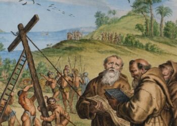 Gravura do século XVII, retratando os capuchinhos franceses e os indígenas tupinambás erguendo a cruz na ilha do Maranhão na cerimônia do 8 de setembro de 1612 – Foto: Reprodução