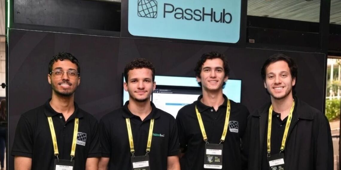 Fernando Santos, CTO; Leonardo Piana, CFO; Alan Barbosa, e CEO; Marcos Americano, CSO, da PassHub - Foto: Divulgação