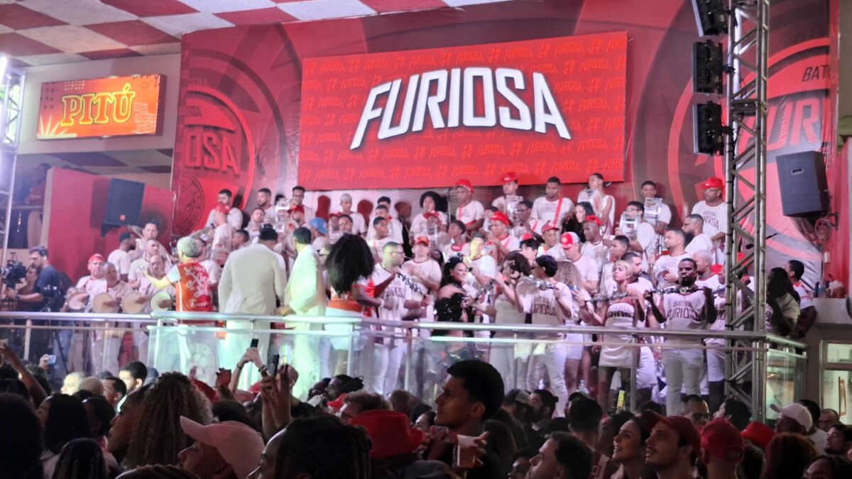 O show da Furiosa abrilhantando uma das festas mais esperadas de escolha de samba do Rio de Janeiro – Foto: Gutemberg Bogéa