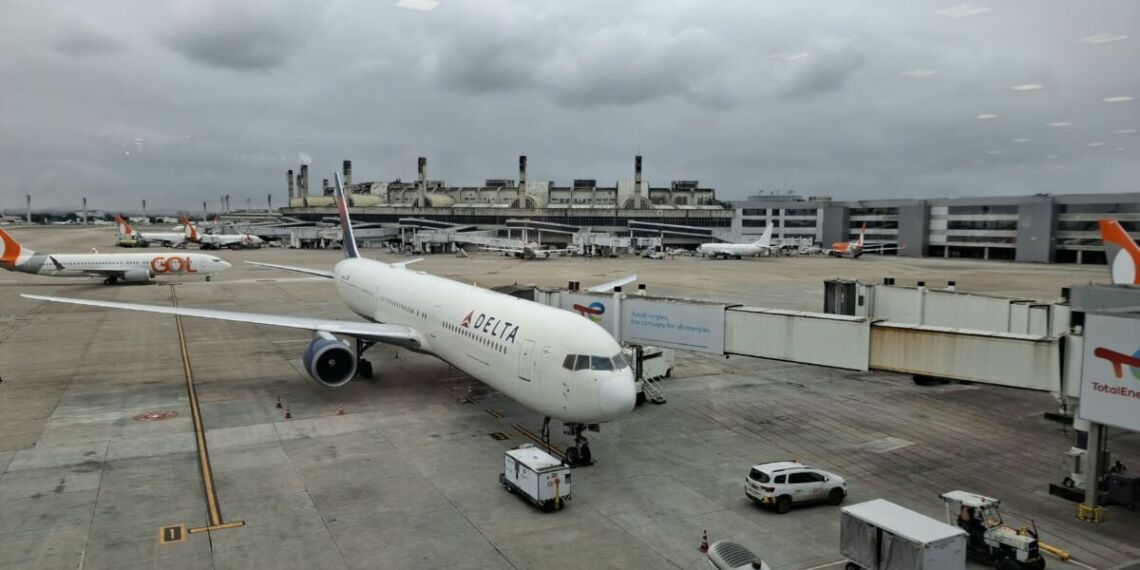 Movimentação de passageiros e transporte de cargas aéreas registram crescimento no Brasil e no mercado internacional entre janeiro e setembro, segundo dados da Anac - Foto: Gutemberg Bogéa