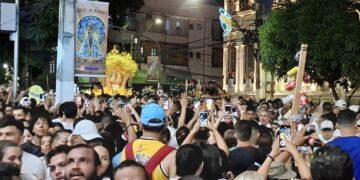 Imagem de Nossa Senhora de Nazaré esperada por todos nos mais diversos pontos da capital paraense – Foto: Gutemberg Bogéa
