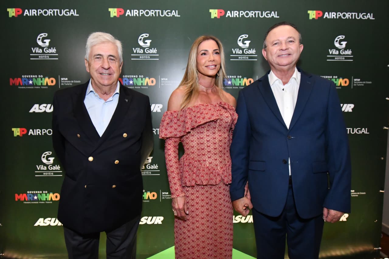 O presidente do Grupo Vila Galé, Jorge Rebelo de Almeida, Larissa Brandão e o governador do Maranhão, Carlos Brandão, durante a inauguração oficial do Vila Galé Collection Ópera São Luís – Foto: Herbert Alves